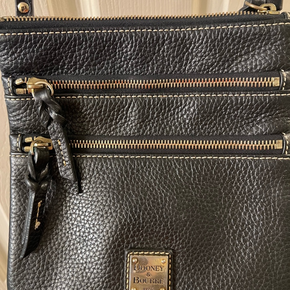 Dooney & Bourke Black Textured Leather Bag